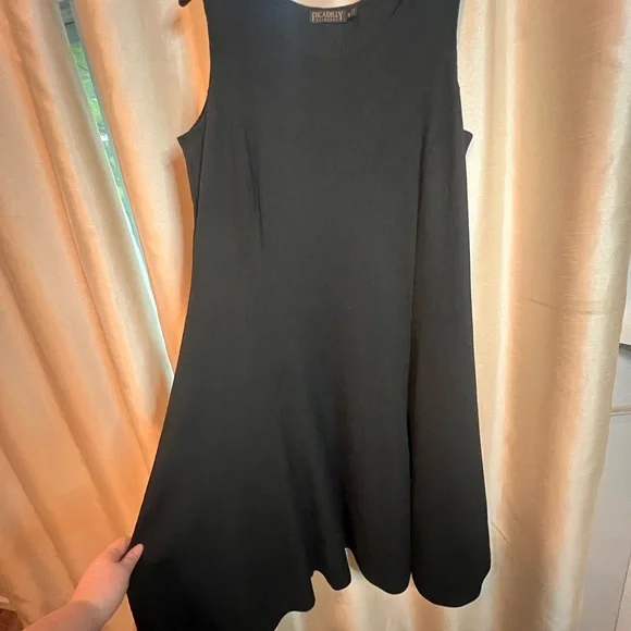 Black midi dress - Picture 8 of 9